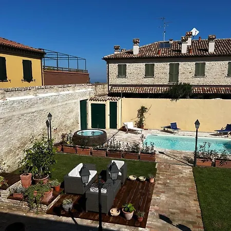 With Pool, A Few Minutes From The Sea * Pésaro