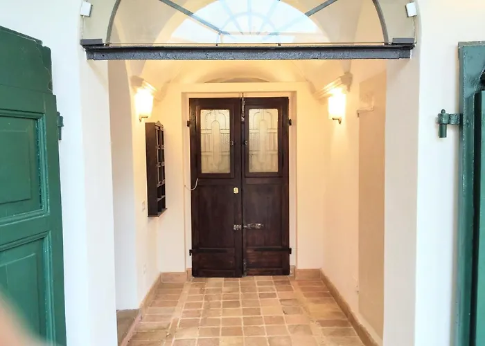 In With Swimming Pool Lägenhet